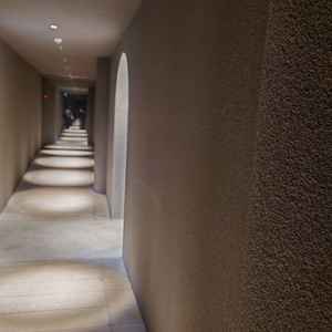 式場に向かうまで、ゲストが心を落ち着ける道。