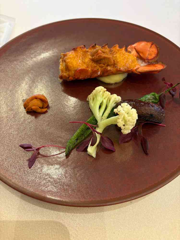 試食でいただいたオマール海老のウニ味噌ソース