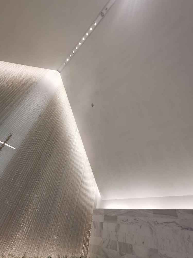 羽根を降らす演出ができる