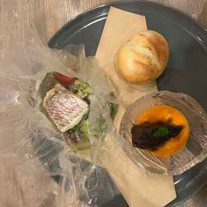 サプライズ感のある演出の食事