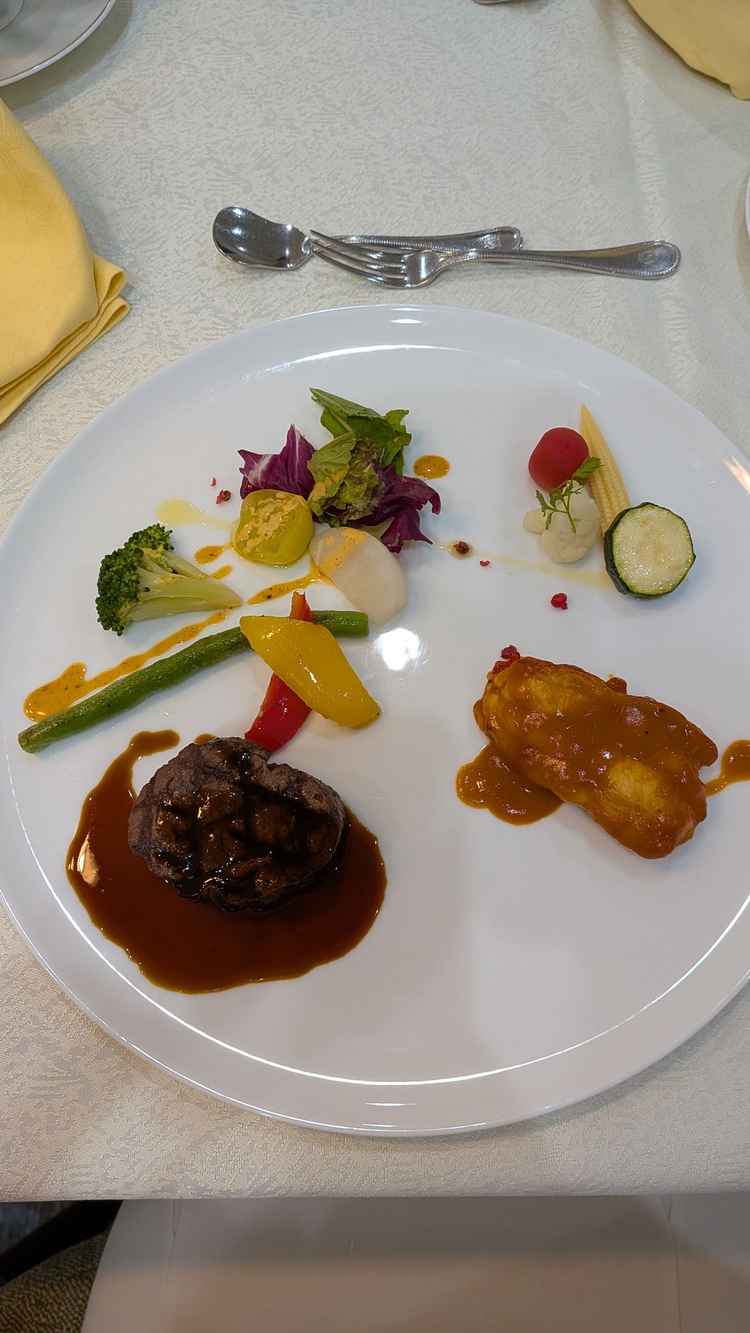 お料理の味付けも濃すぎず、どの年代でも楽しめるようで素敵でした。