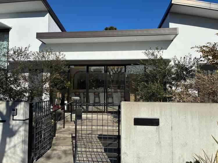 披露宴会場となるが、新しい施設でかなり綺麗だった。駅からも近いのも好印象。