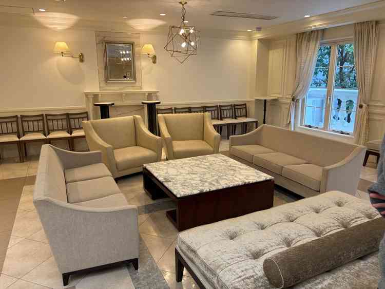 チャペル前の待合です。