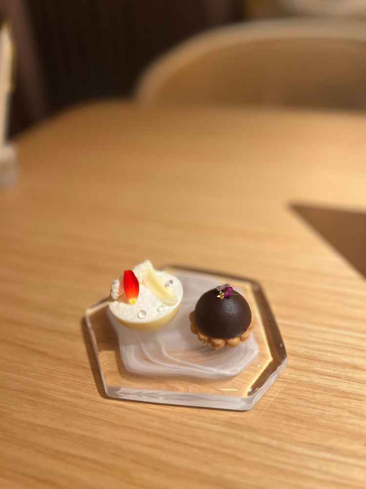 デザートは、味だけでなく見た目もすごく美しかったです！