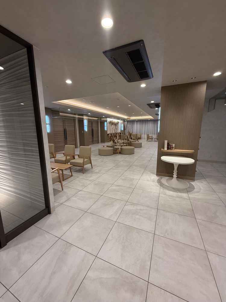 披露宴会場前のロビー写真