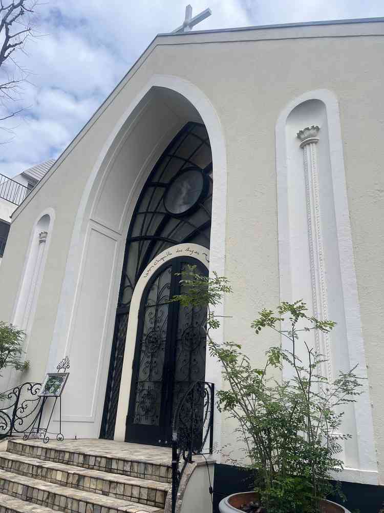 表参道駅からすぐで都会のイメージではありましたが、大通りではなく通行人が見えないよう配慮がありました