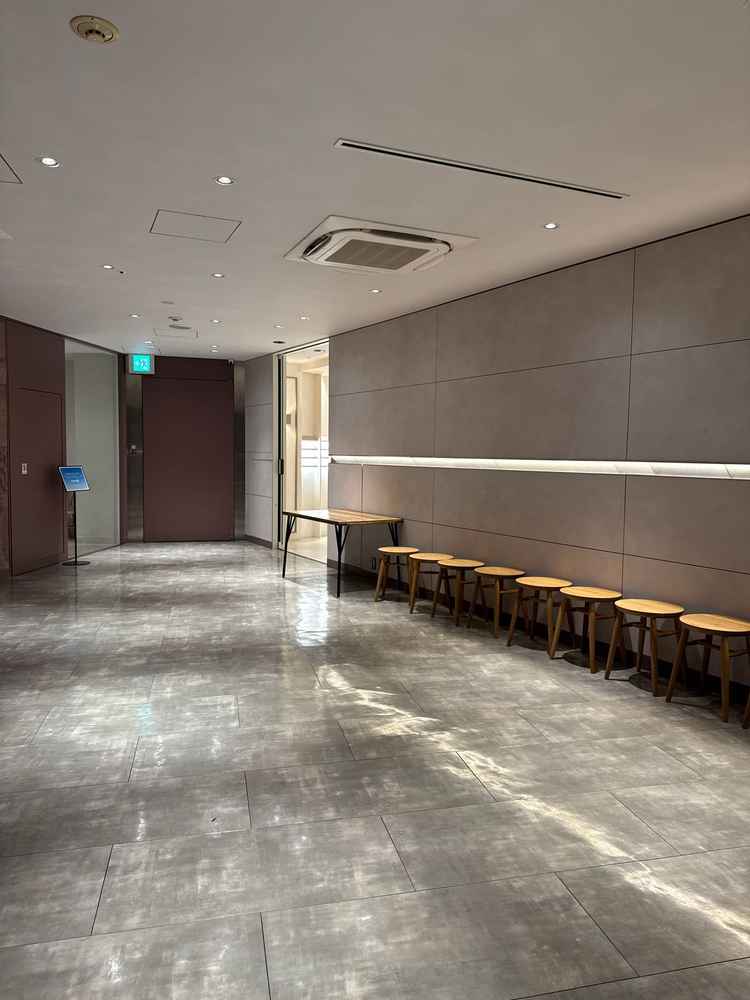エントランス部こちらでウェルカムドリンクも提供されるとのことです