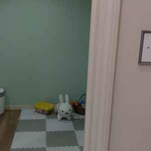 キッズルームも用意されていて、お子様連れのゲストにも優しい設備でした。