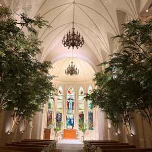 緑あふれる素敵なチャペル