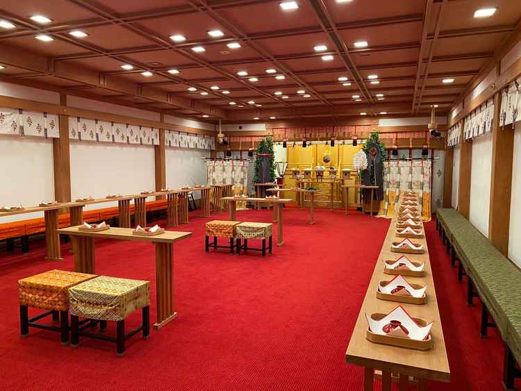 神前式に対応した式場です。天候に関わらず神前式で結婚式が出来るのは強みだと感じました。