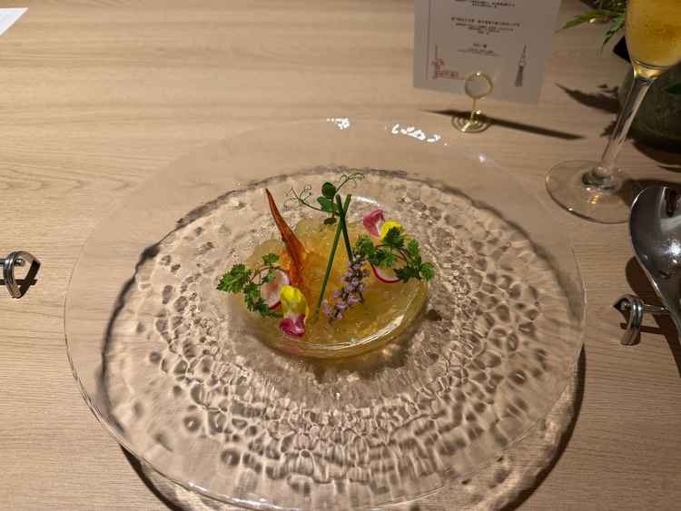 コース料理の一部を試食させていただきました。