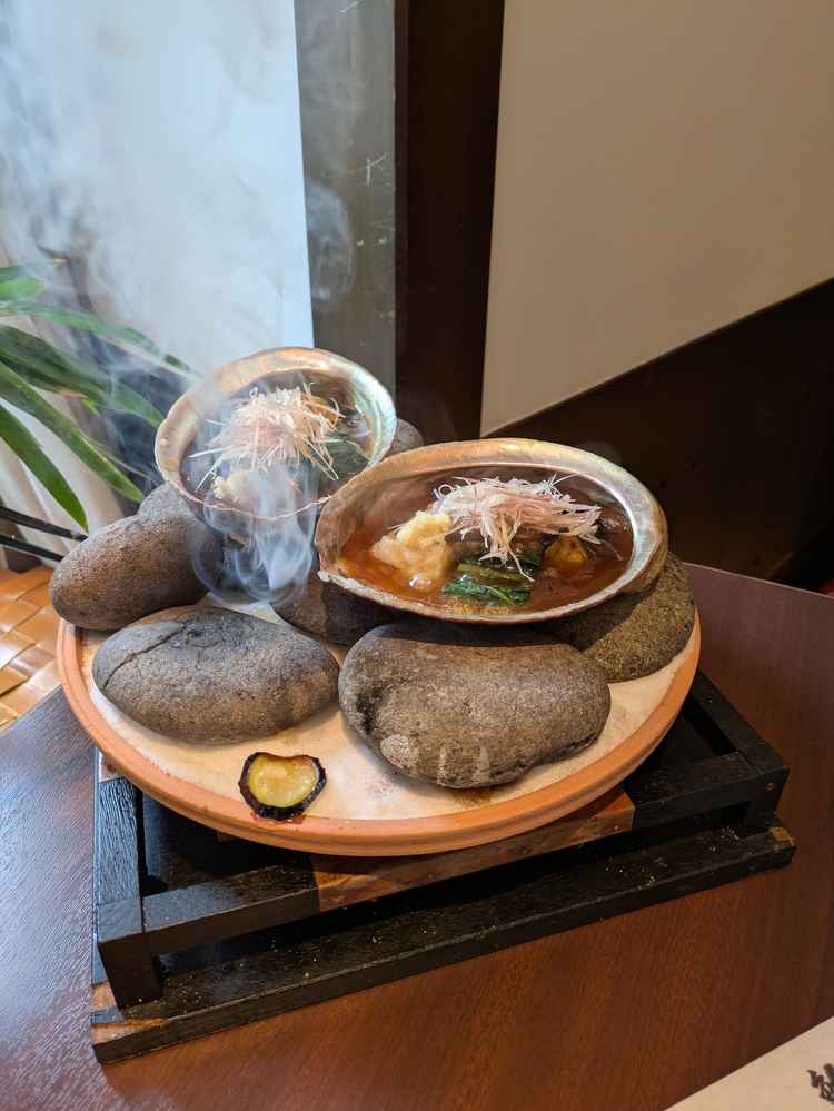 お料理はどれも美味しく、目でも楽しめました。