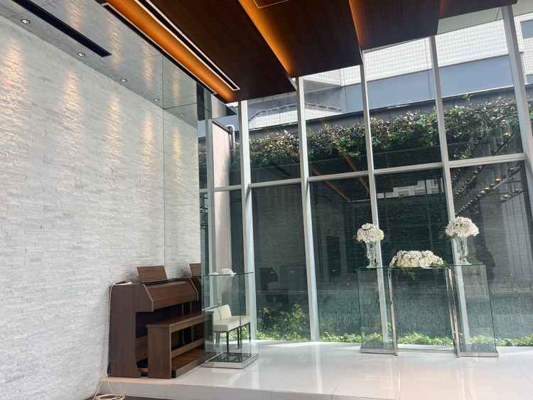 天候に左右されば雨でも絵になりそうな会場でした