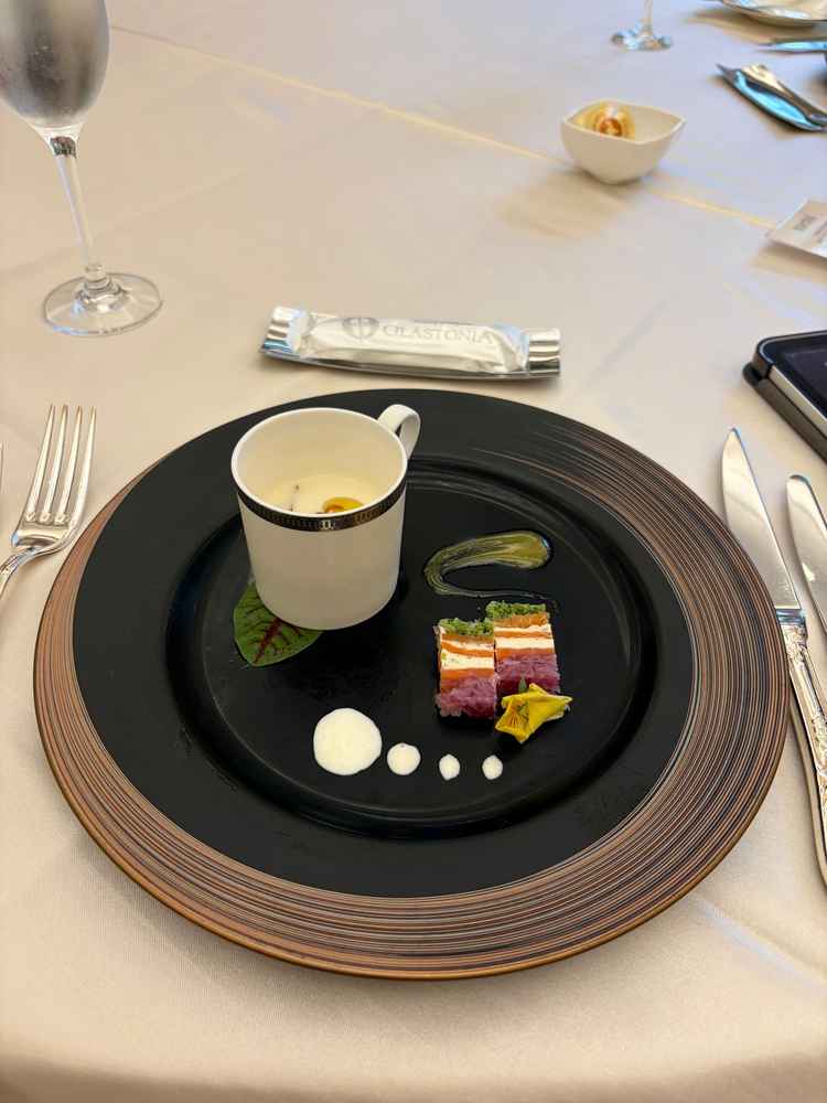 食事はどれもおいしく、見た目も楽しめました。