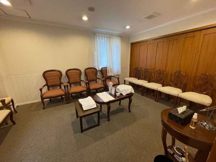 シックな待合室