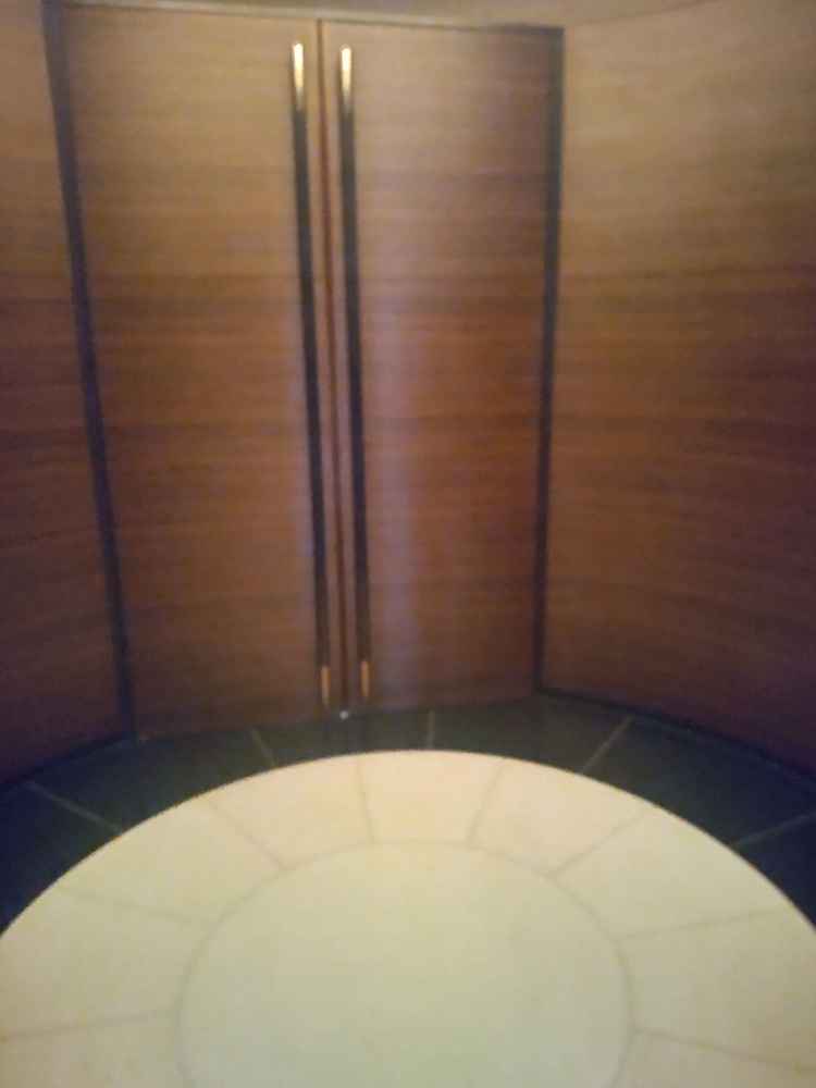 チャペル入り口前の踊り場