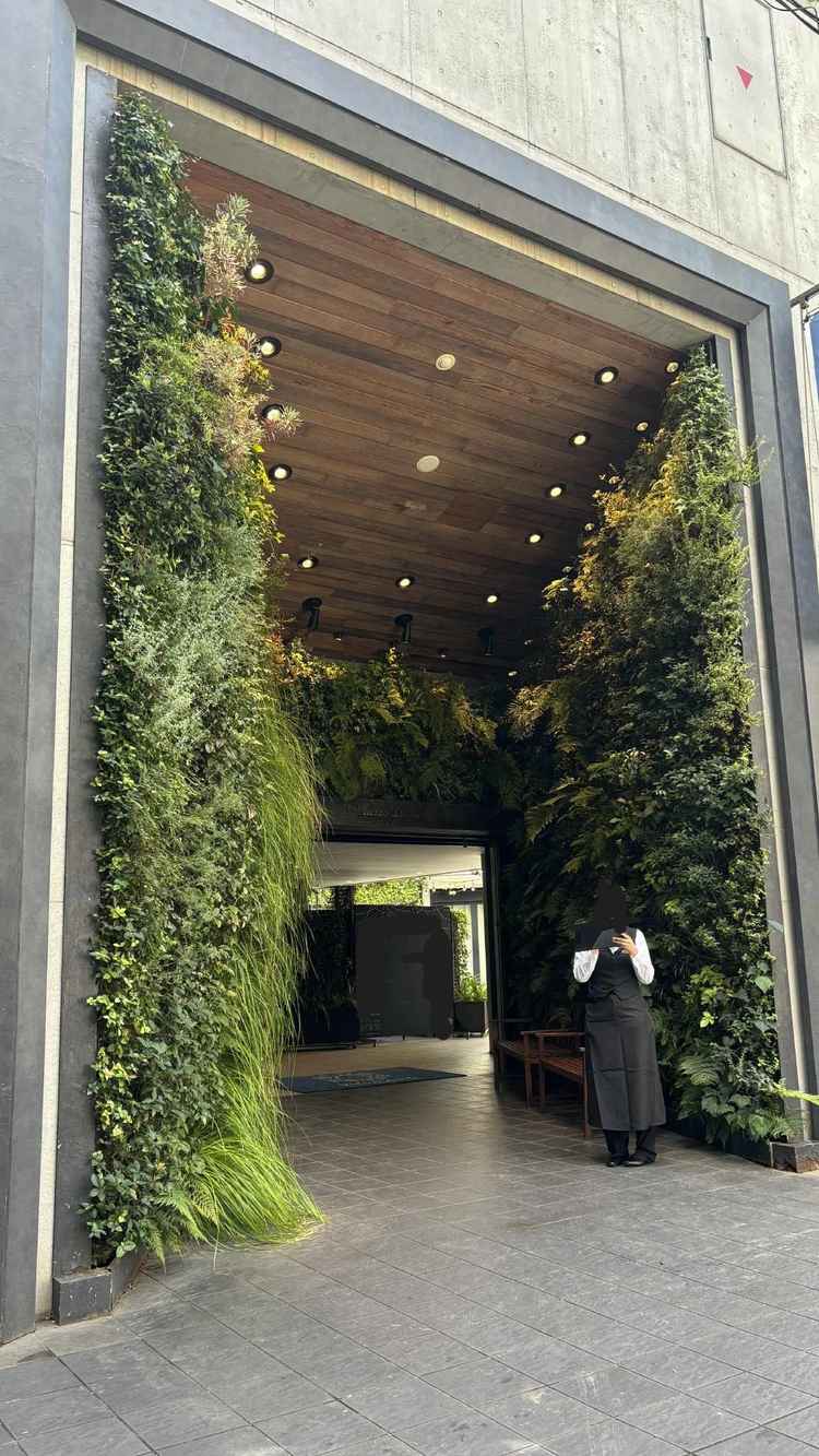 外観◎閉そく感なく、少しわくわくしながら入っていける。