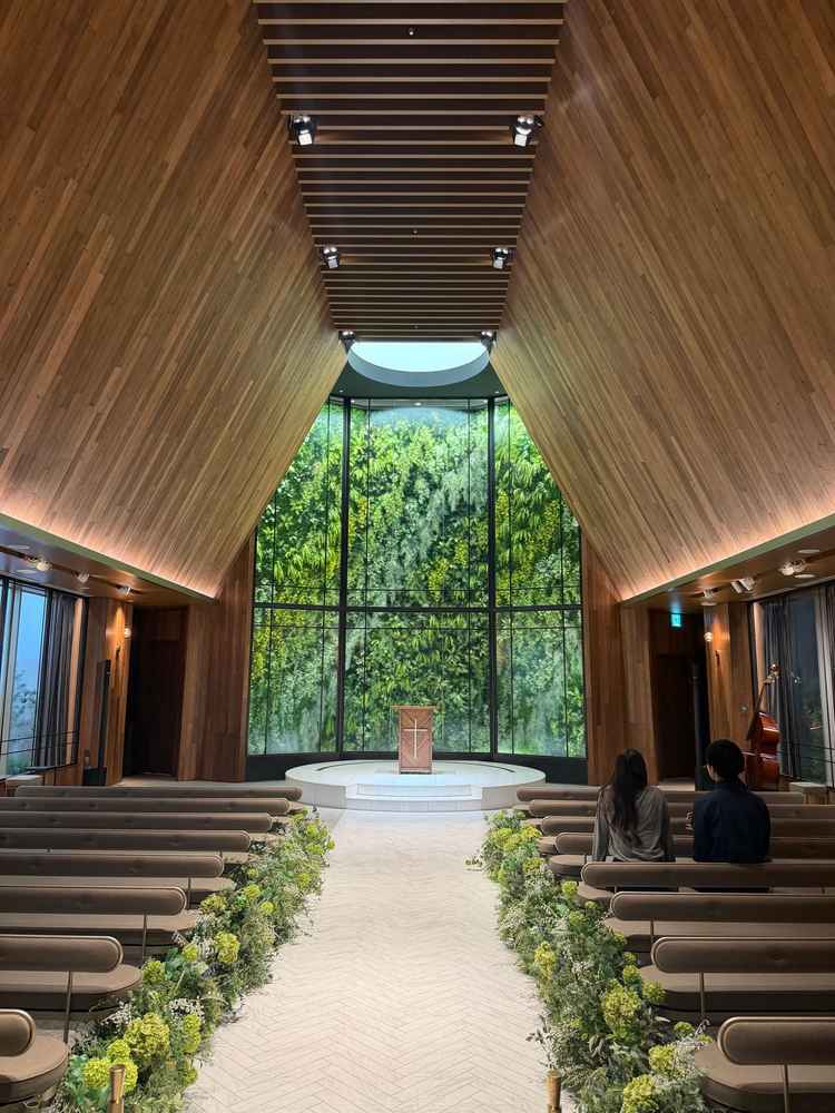 チャペルを真正面から見た様子です。