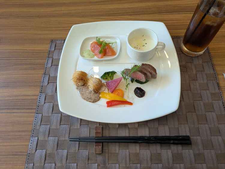 シェフ渾身のワンプレート美味しかった😋