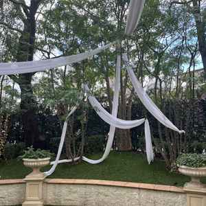 ガーデン挙式の広場の写真。写真撮影当日は、ガーデン挙式を開催していなかったが、イメージ持てた。