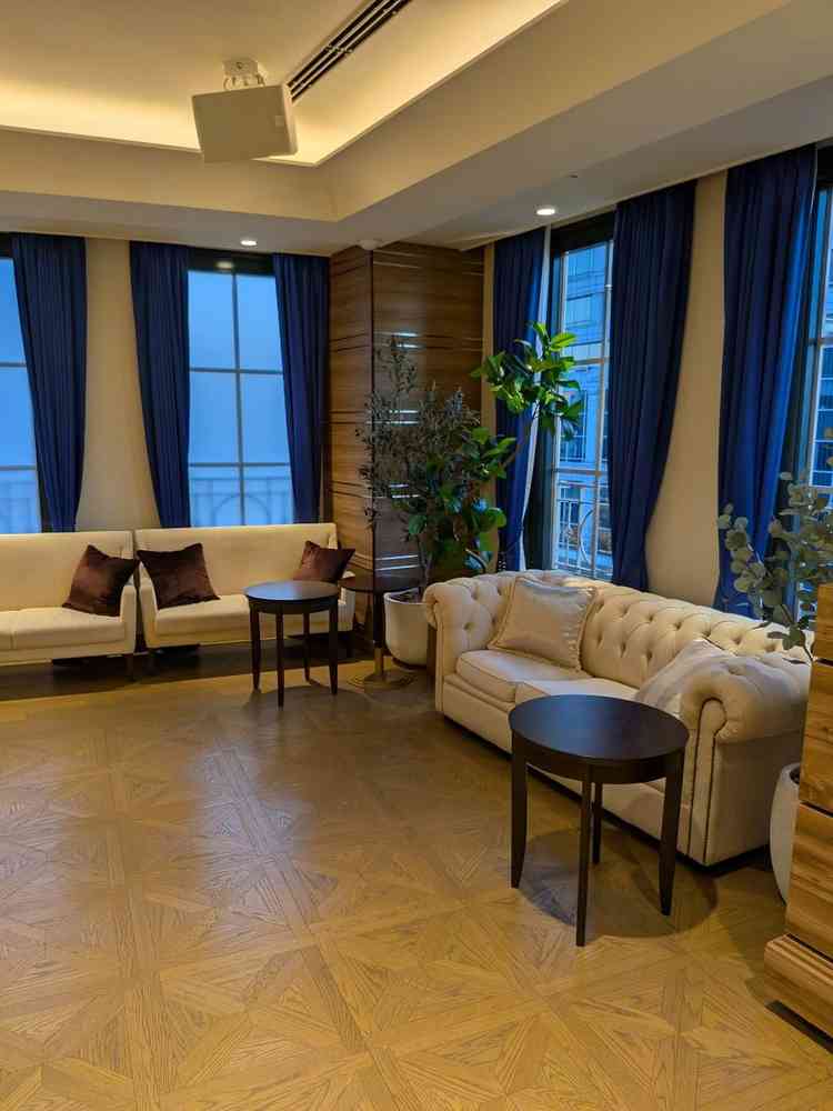 6F披露宴会場の一角にあるスペースです。休憩や友人との歓談など気分転換になりそうです。