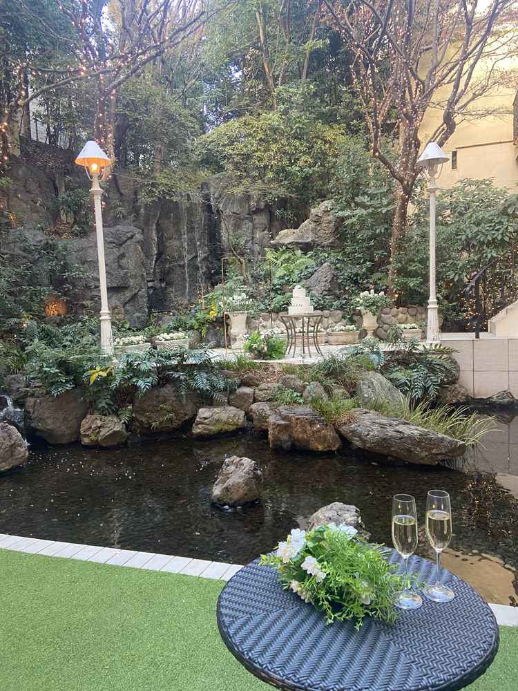 ガーデンです。地下にいることを忘れるような素敵な空間です。