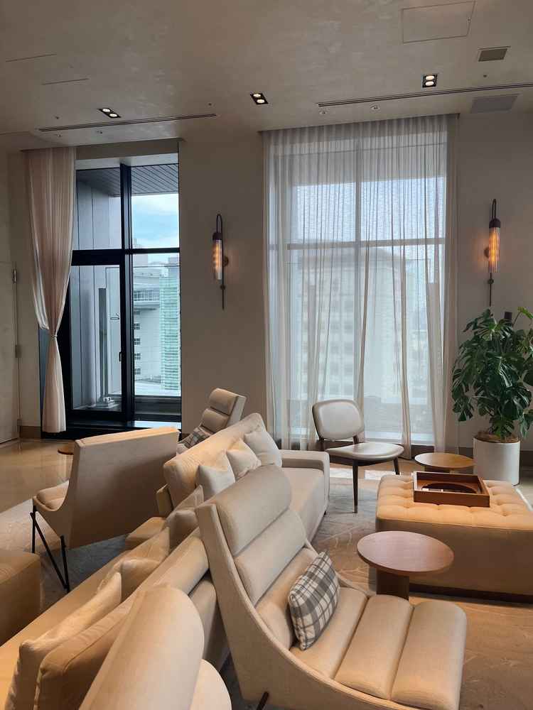 待合室は貸切状態