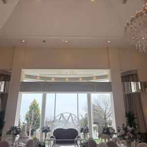 白とフェアリーなお部屋の雰囲気も可愛かったです。女性らしい雰囲気でした。