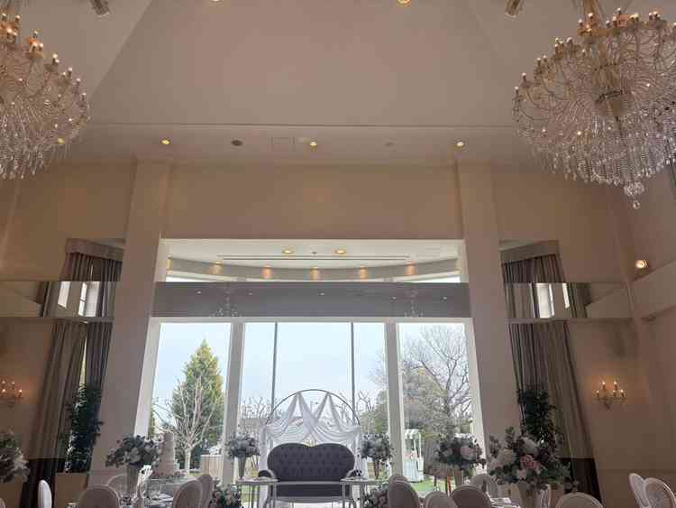 白とフェアリーなお部屋の雰囲気も可愛かったです。女性らしい雰囲気でした。