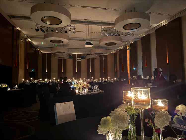 照明の演出が素敵すぎた披露宴会場