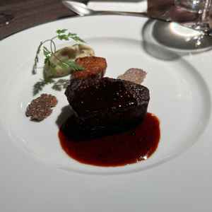 料理はおいしかったですし、一皿一皿のボリュームがしっかりありました。