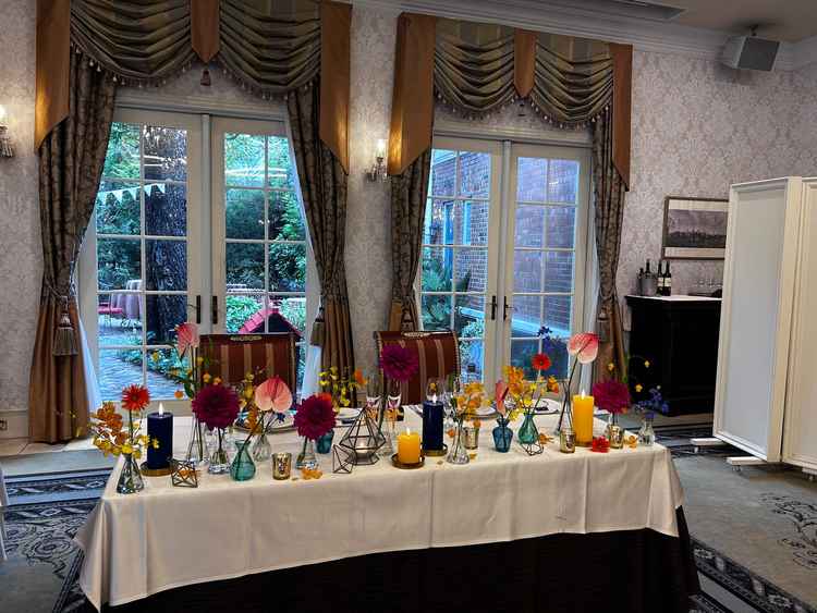 披露宴会場高砂