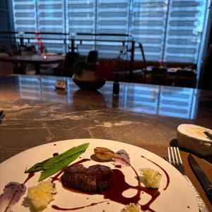 本当の披露宴料理に出てくるお肉を試食することが出来て、イメージが湧いてよかった。とても美味しかった。