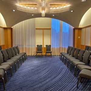 両家顔合わせ用の部屋。