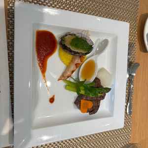 お肉に魚介、大満足でした！とても美味しかったです。