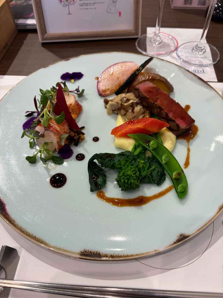 試食の写真。お肉が柔らかく美味しかったです。