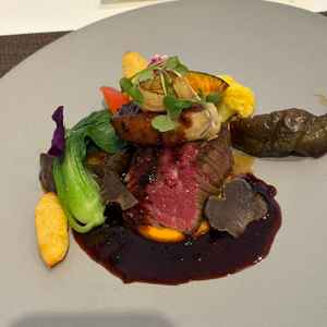 料理も非常に美味しくて、メインのお肉を良いものにグレードアップする理由もとても理解できた。