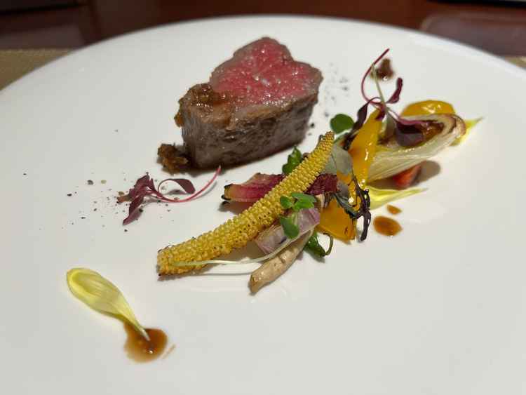 試食で頂きました。とても柔らかいお肉でした。お野菜もおいしかったです。