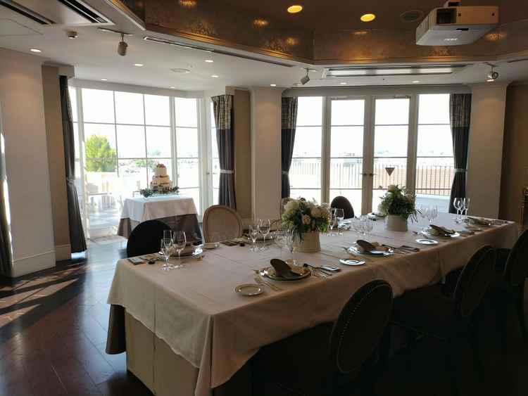 1つ目の披露宴会場です