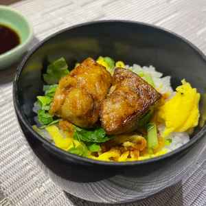 試食で出てきたフォアグラのひつまぶし。珍しい味で美味しかったです。