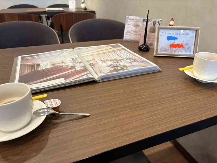 ドリンクをいただきつつ、ゆっくりパンフレットを見ながら2人だけで話せる時間があって良かったです。