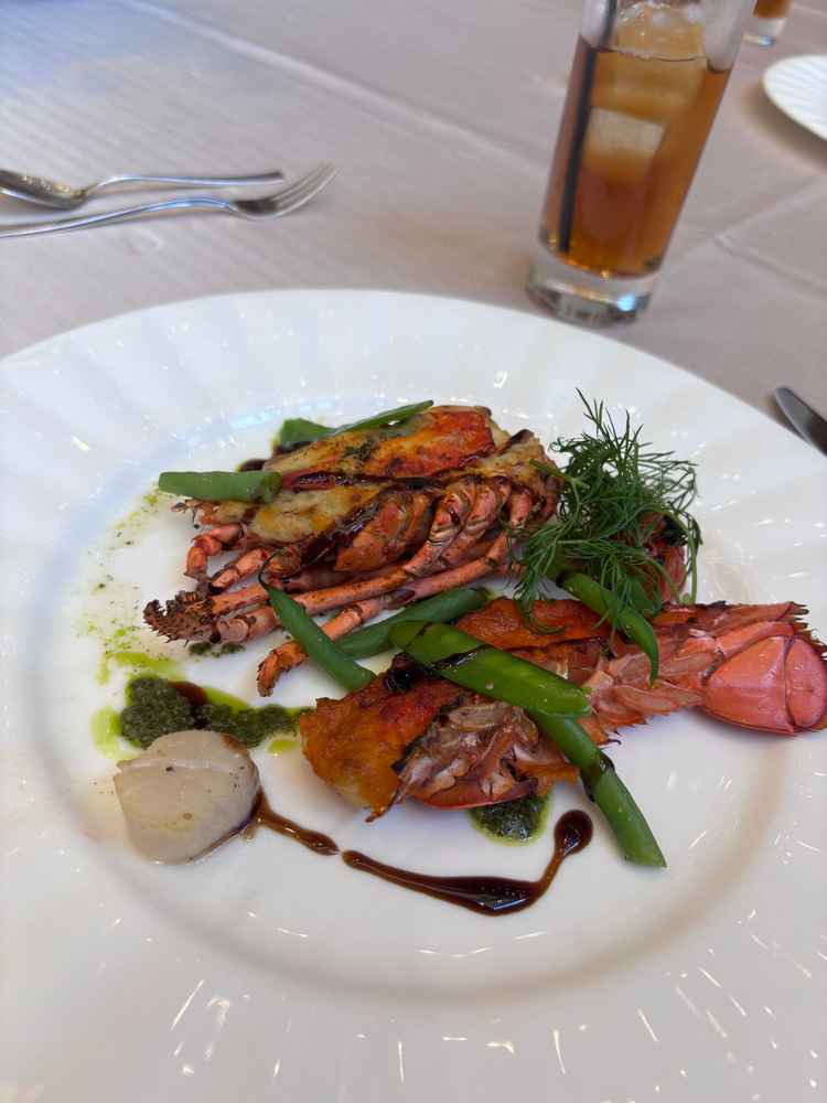 料理の見た目も楽しめて、味もとても美味しかったです。