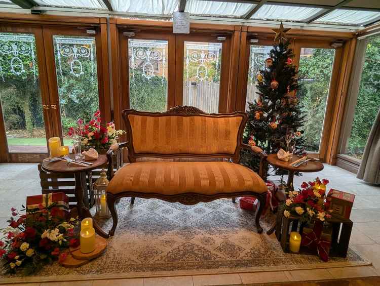 披露宴会場　新婦新郎の席