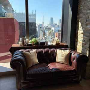 披露宴会場の前の写真。東京タワーが見える良い景色でした。