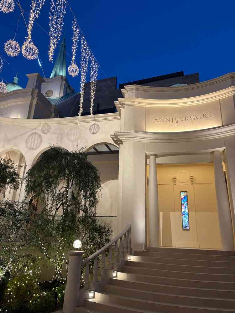 スタッフの方々のご厚意のおかげでフラワーシャワーのイメージがし易く大変好印象でした。