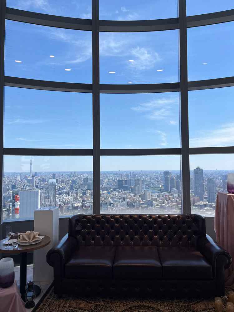 披露宴会場からの景色がすごくきれいでした。全体的にガラス張りで入った瞬間すごいと思いました。