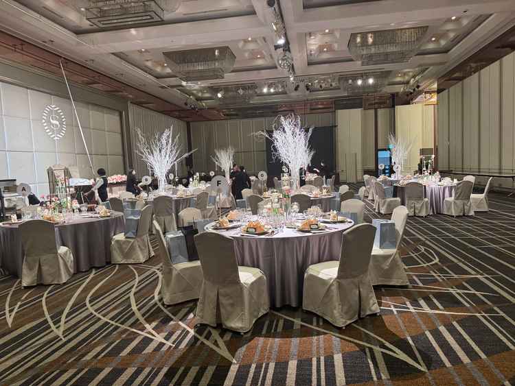 100人規模でも広々のFujiの会場