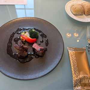 オリーブの実をふんだんに使ったパン