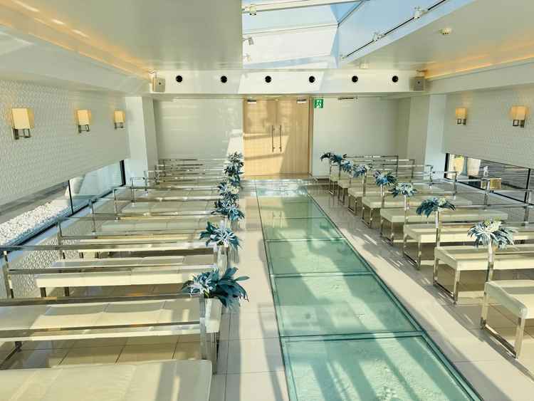 海の目の前でロケーションの良い式場