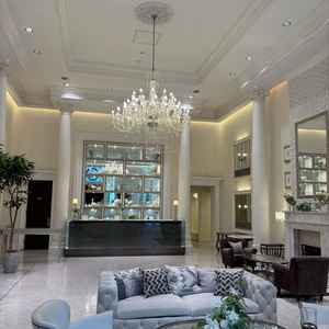 待合室が綺麗で飾り付けの必要が無い